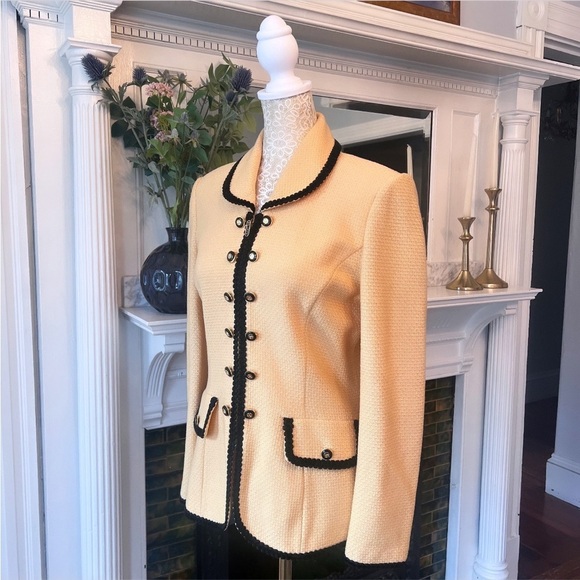 VINTAGE ST. JOHN By Marie Gray Yellow W/ Black Trim Wool Blend Jacket Size 4 - Picture 9 of 15